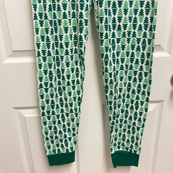 New Carter's Adult Holiday Pajama Set - Picture 7 of 13